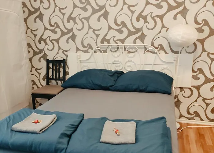 Gallys Apartments