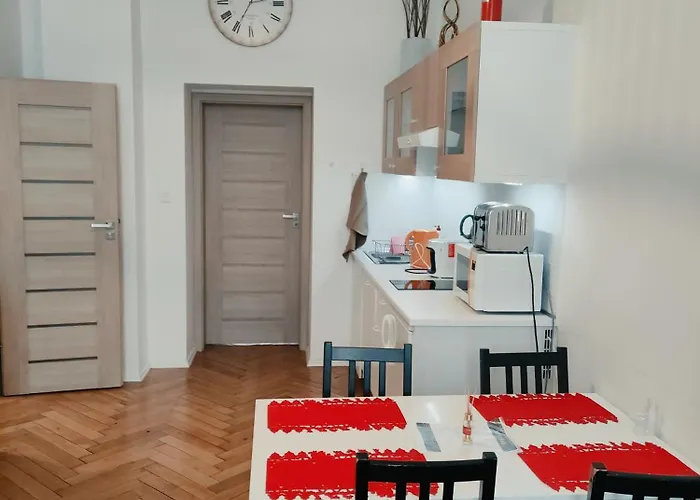 Gallys Apartments